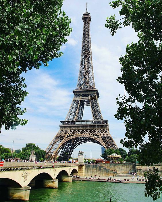 best places to visit in paris france