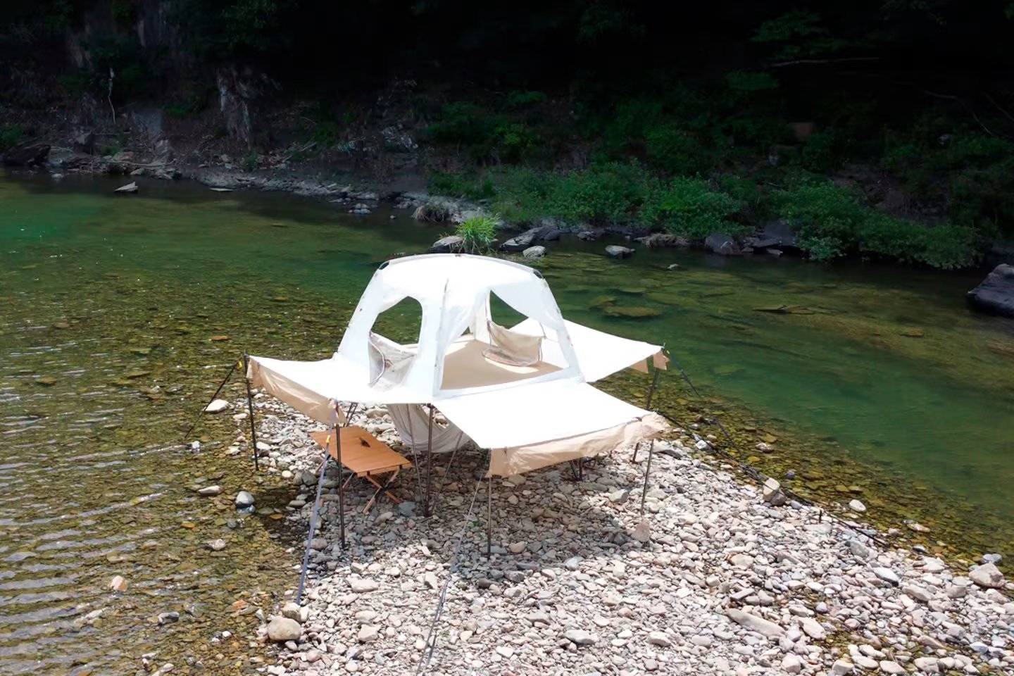 Dookan two-storey Hammock Tent lifts Glamping off the Ground