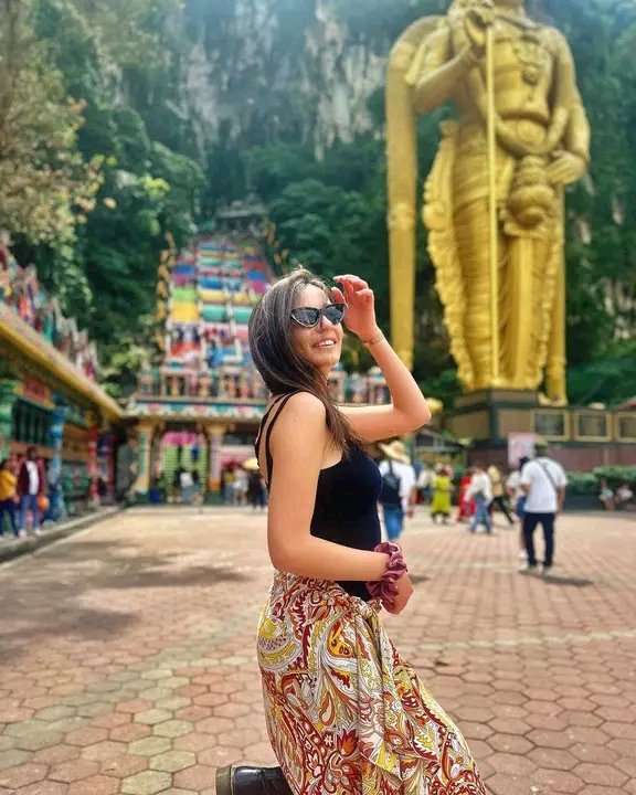 Mia Taylor shared Her Travel Clicks from Malaysia