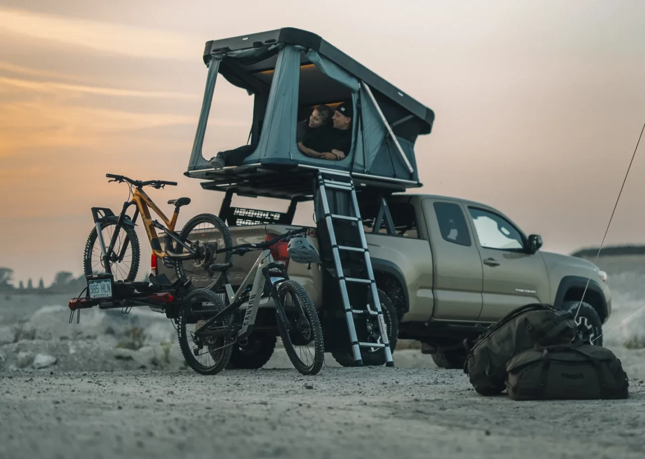 Thule Widesky Rooftop Lounge Tent
